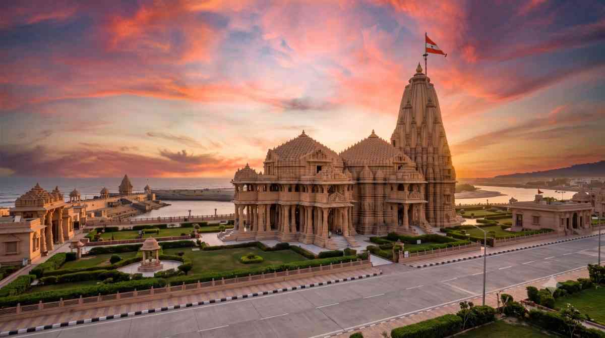 Dwarka temple coastal pilgrimage destination